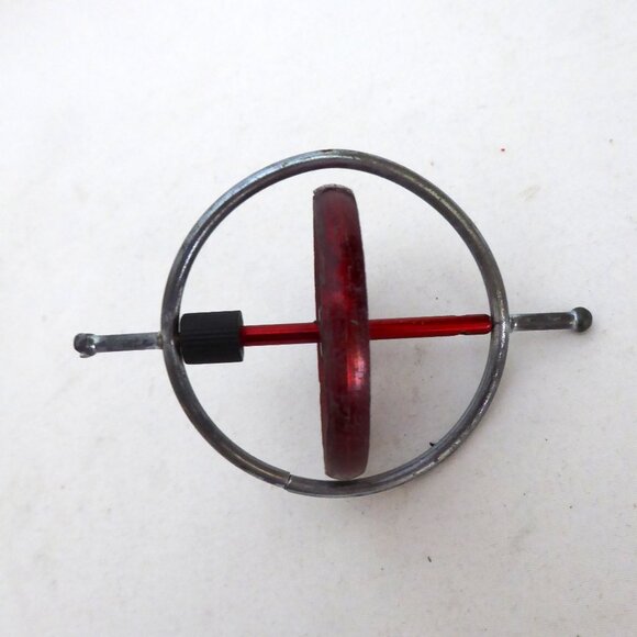 VINTAGE 1950’s METAL GYROSCOPE TOY LOT OF 2 (PRE-OWNED) - Picture 5 of 12